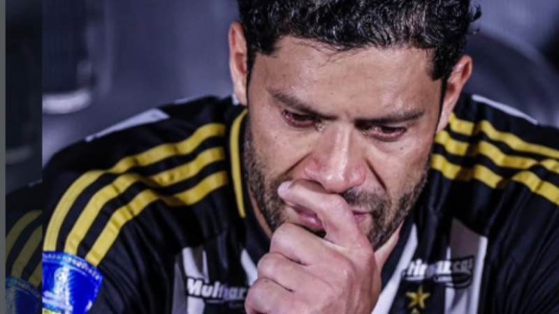Galo Depenado e Hulk "Pó de Arroz"