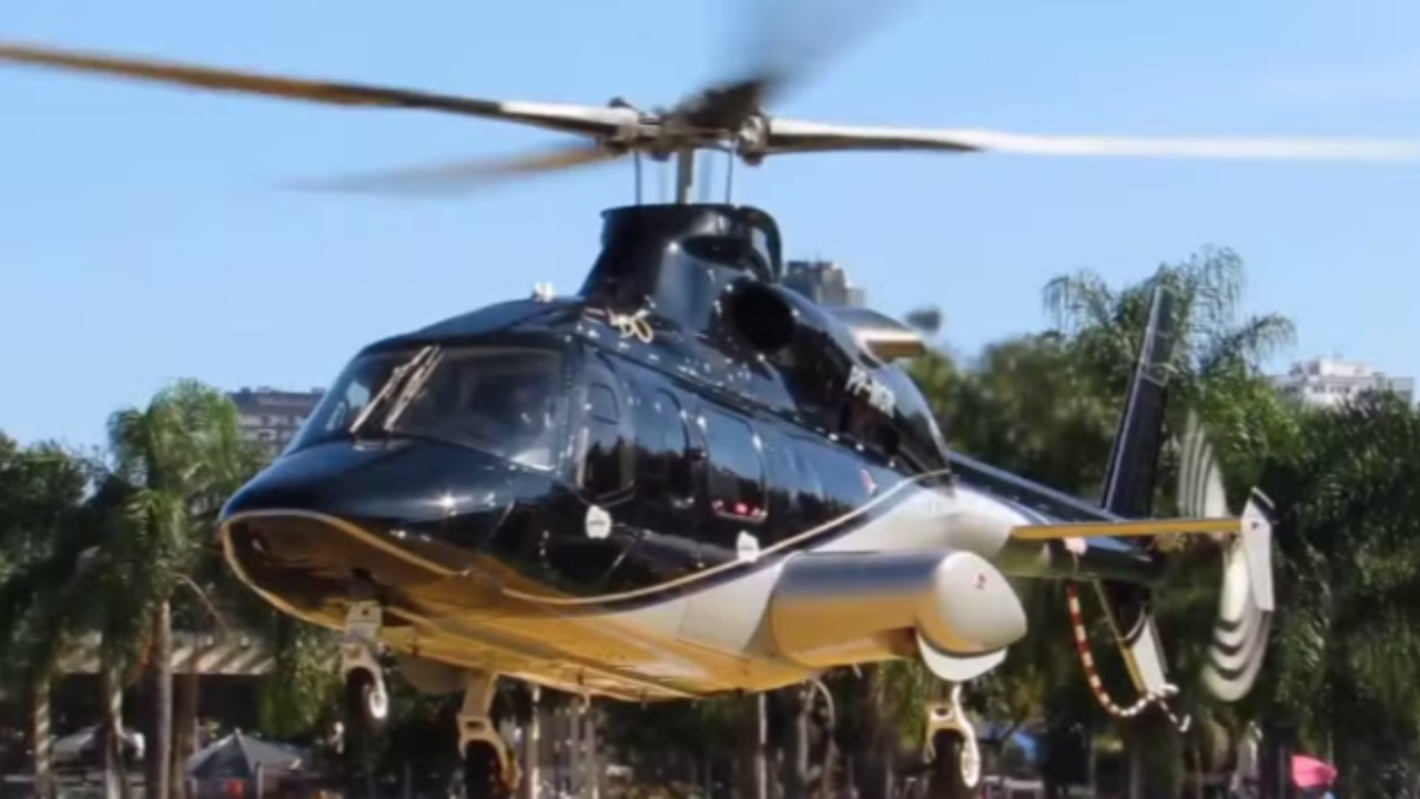 Dona de helicóptero desaparecido com Rick (da dupla com Renner) pede cautela e acompanha buscas   